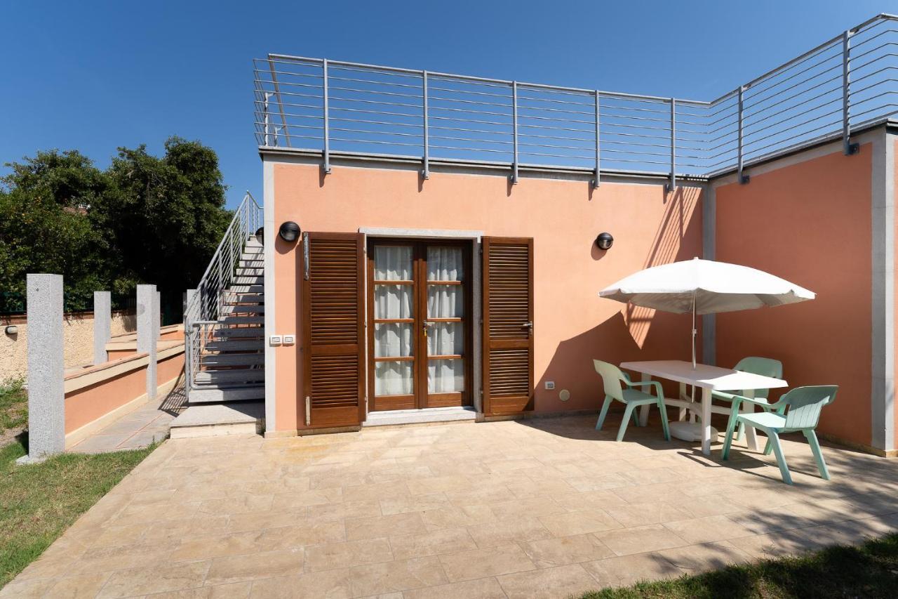 Hotel Delfino Procchio  Exterior photo
